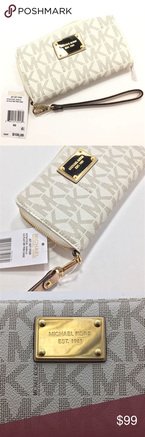 michael kors signature jet set wallet|Michael Kors wristlet jet set.